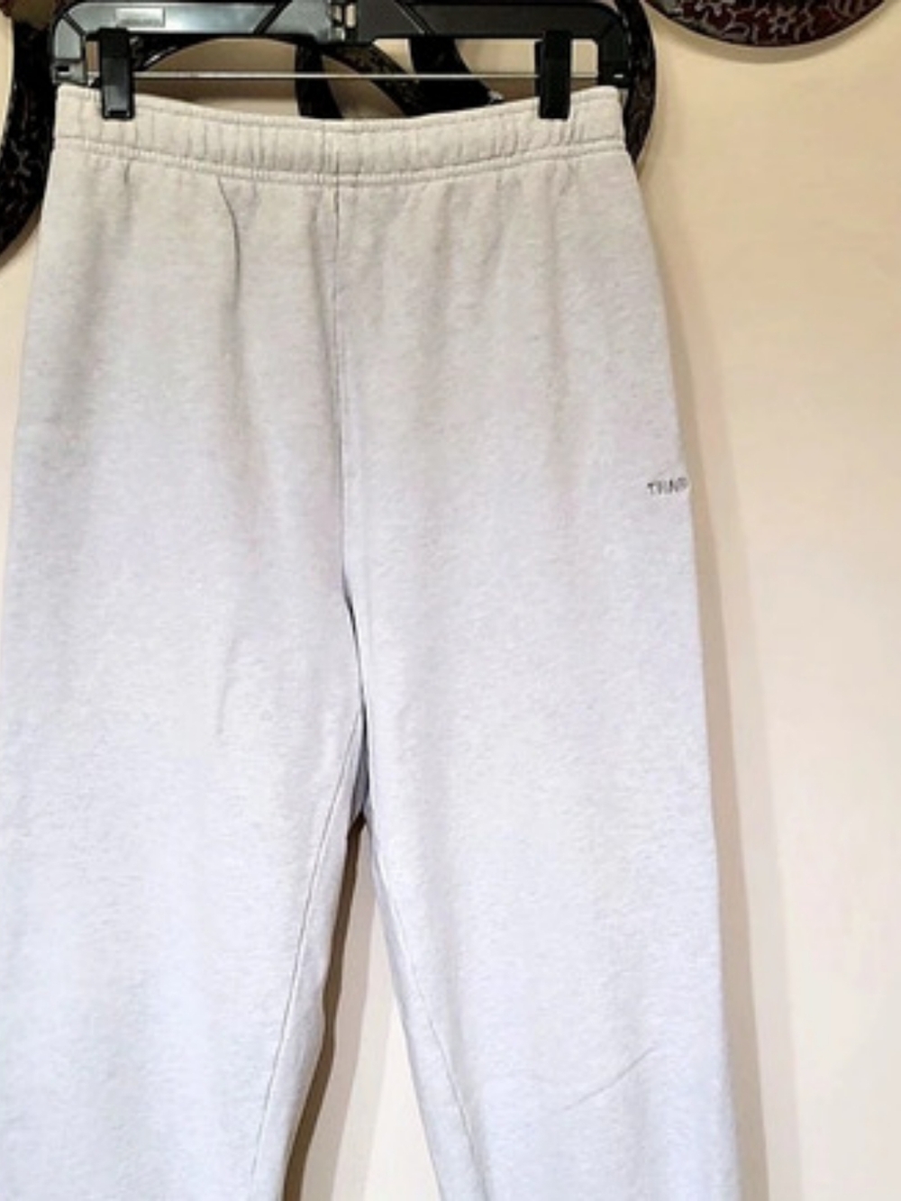 TNA Sweatfleece Cozy Mega Fit Joggers in White Size Small